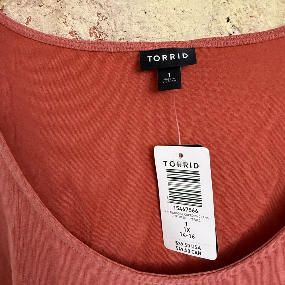 Torrid Dusty Rose Twist Front Tank Top - Picture 2 of 5
